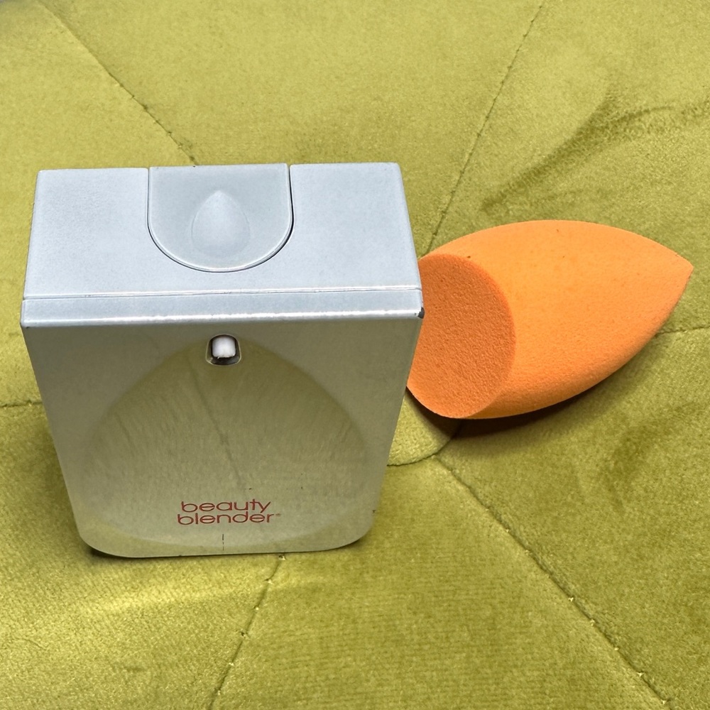 Foundation and sponge bundle